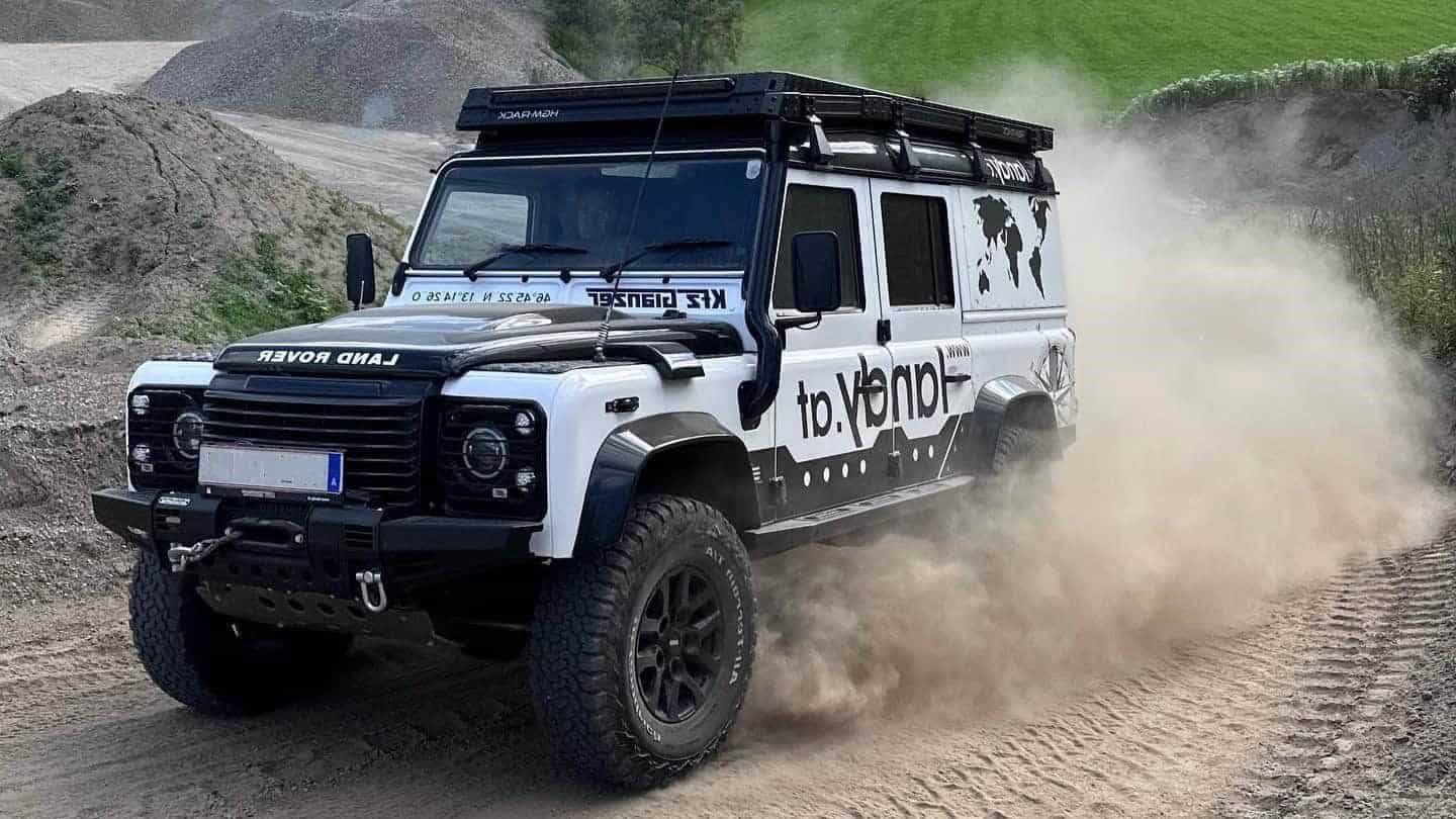 Land rover offroad